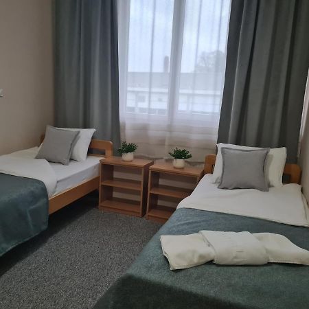 Garni Hotel Alma Πίροτ Εξωτερικό φωτογραφία