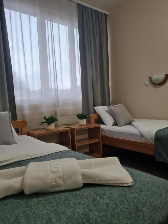 Garni Hotel Alma Πίροτ Εξωτερικό φωτογραφία