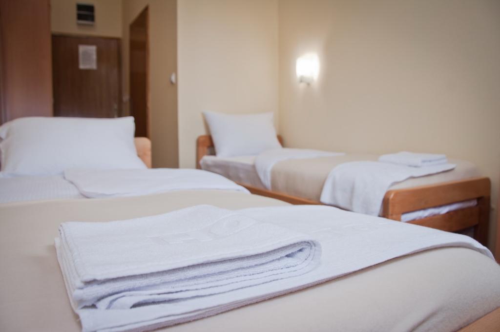 Garni Hotel Alma Πίροτ Δωμάτιο φωτογραφία