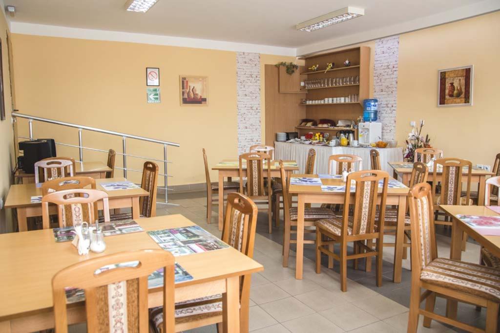 Garni Hotel Alma Πίροτ Εξωτερικό φωτογραφία