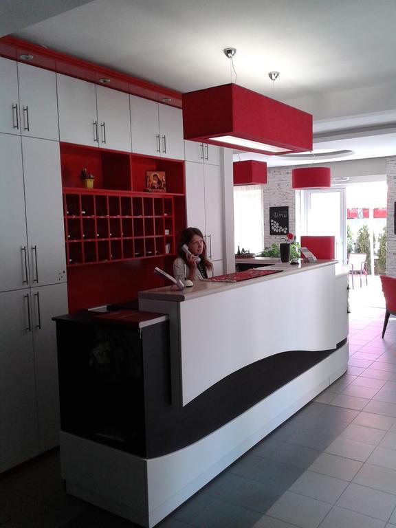 Garni Hotel Alma Πίροτ Εξωτερικό φωτογραφία