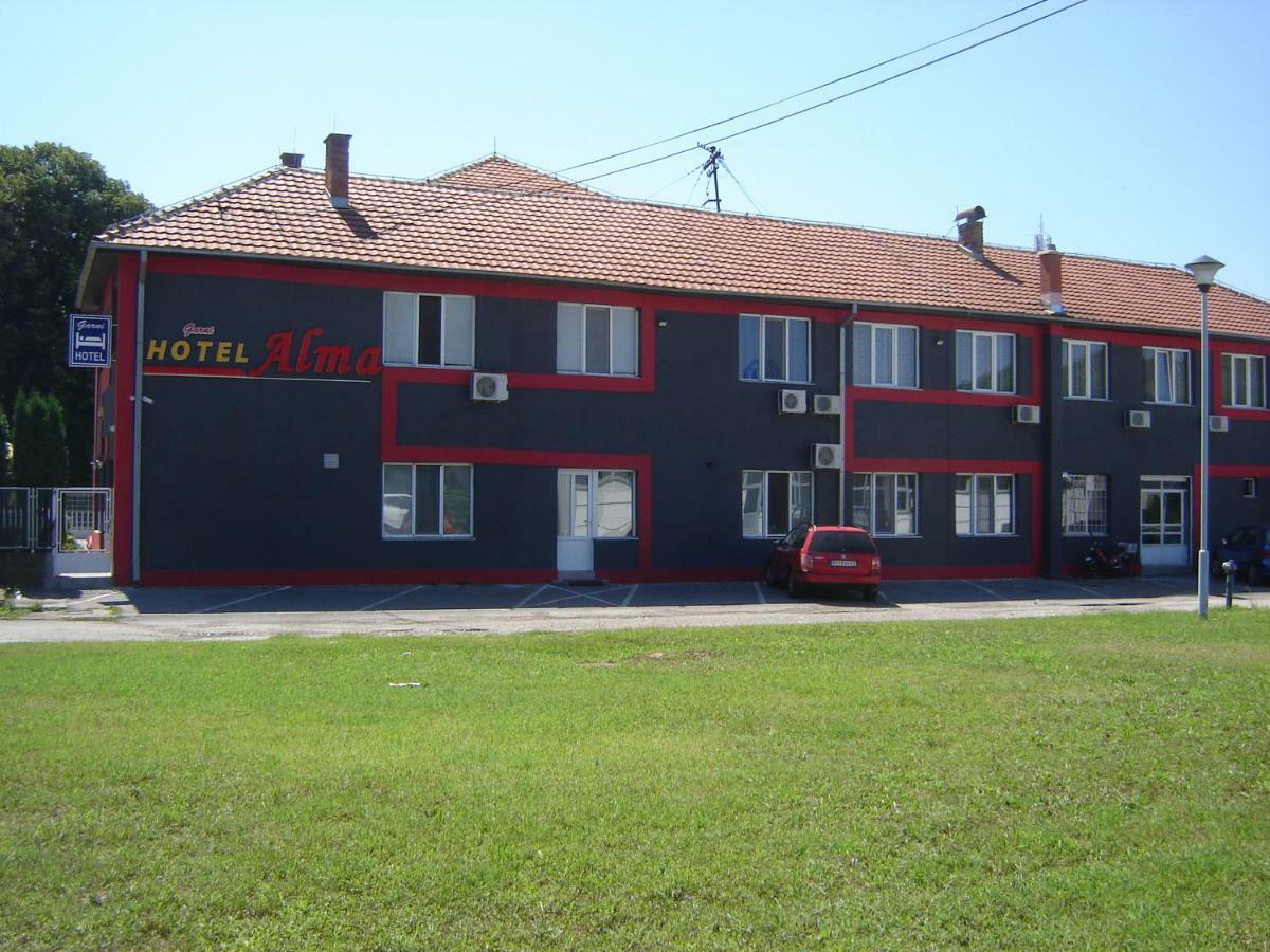 Garni Hotel Alma Πίροτ Εξωτερικό φωτογραφία