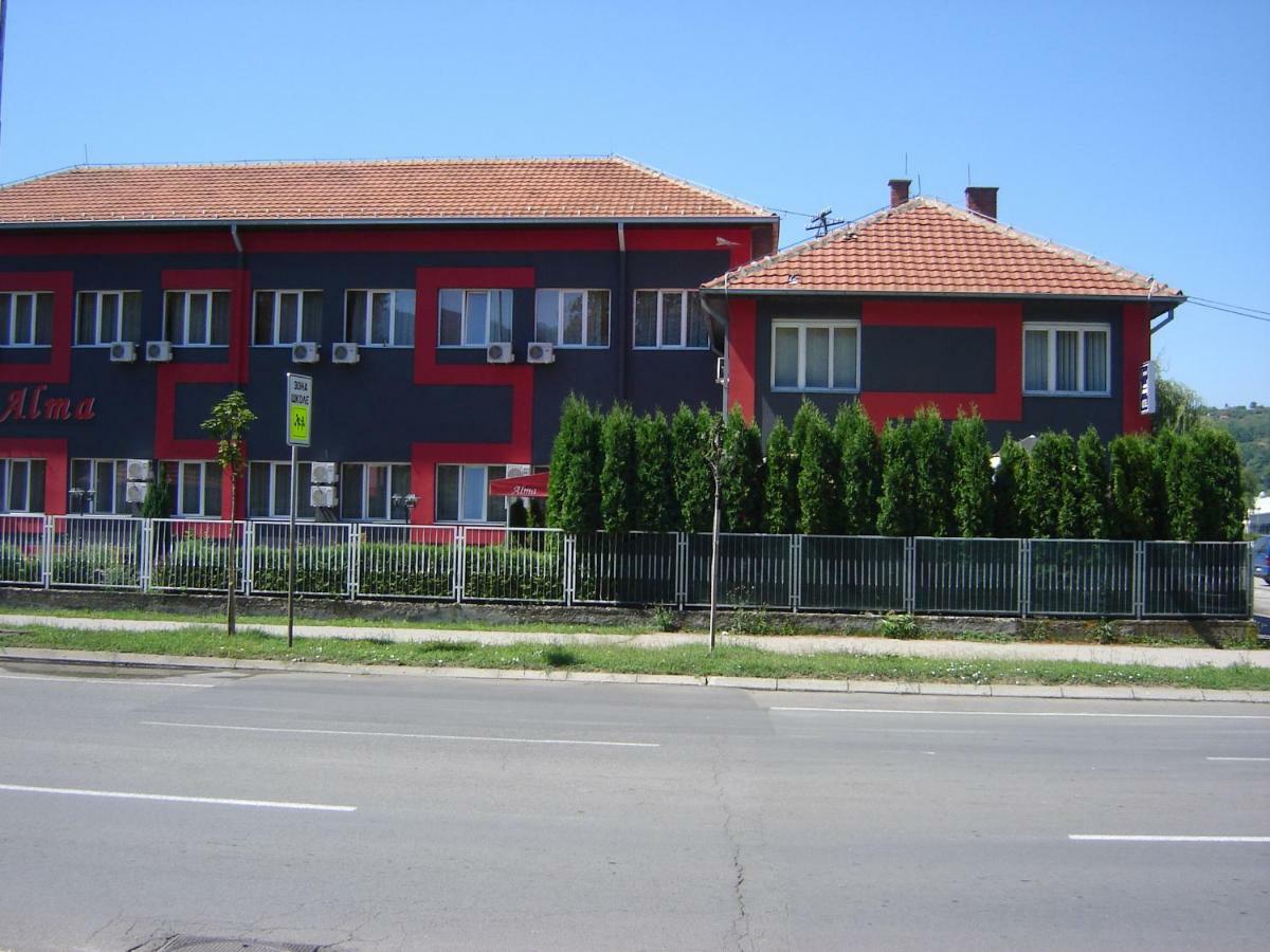 Garni Hotel Alma Πίροτ Εξωτερικό φωτογραφία
