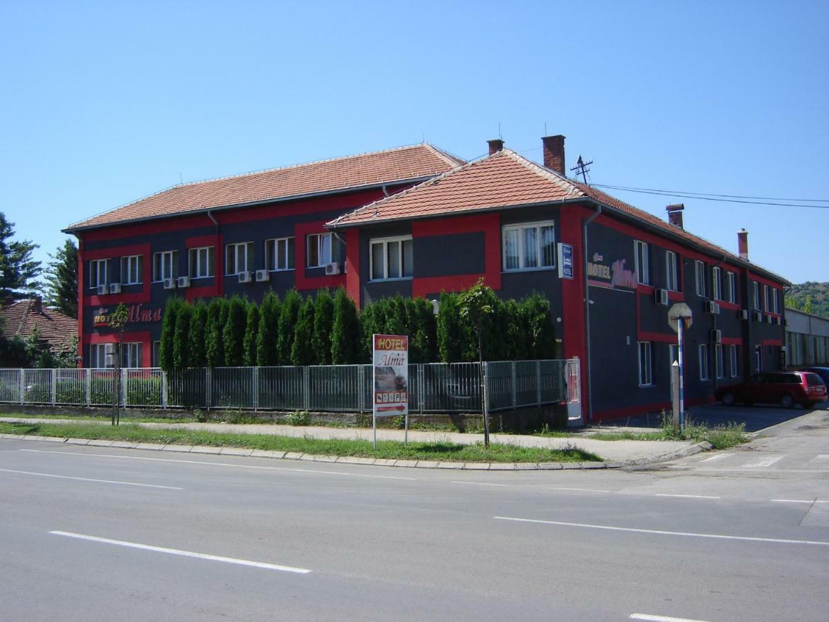 Garni Hotel Alma Πίροτ Εξωτερικό φωτογραφία